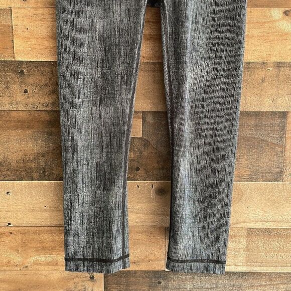 Lululemon Wunder Under Crop Leggings Full-On Luxtreme Burlap Texture Black Dune - Picture 4 of 9